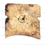 ピンバッジ・英語メッセージ文アメリカ銃の権利 MY-WIFE MY-GUN USA