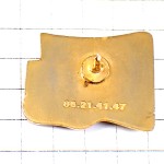 ピンバッジ・川を渡る橋の風景