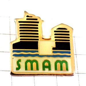 お買得ピンバッジ・ピンズ・港の様子