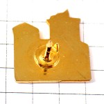 お買得ピンバッジ・ピンズ・港の様子