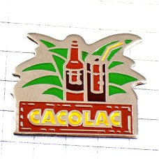 ピンバッジ・カコラック椰子の実ココナッツのジュース CACOLAC COCOA