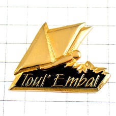 ピンバッジ・チョウチョウ蝶々ゴールド金色