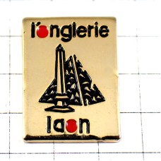 ピンバッジ・パリ名所オベリスクとルーブル美術館のピラミッド観光 PYRAMIDE LOUVRE OBLISQUE CONCORDE L-ONGLERIE ピンバッジ・パリ名所オベリスクとルーブル美術館のピラミッド観光 PYRAMIDE LOUVRE OBLISQUE CONCORDE L-ONGLERIE