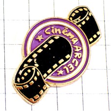 ピンバッジ・シネマ映画フィルム