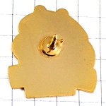 ピンバッジ・コウノトリ公園の親子と巣