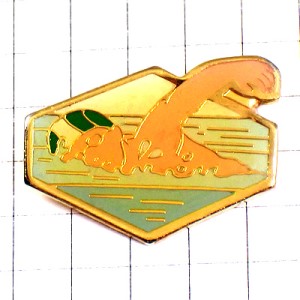 ピンバッジ・水泳選手スイミング緑色の帽子 SWIMMING