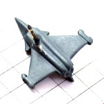 ピンバッジ・黒い飛行機ラファール立体型戦闘機ダッソー社 DASSAULT RAFALE FRANCE