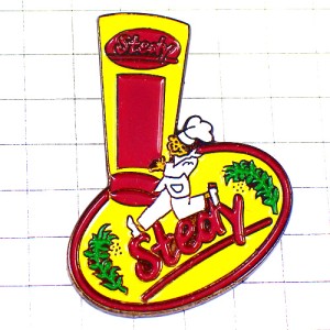 ピンバッジ・ソースのチューブを抱えるシェフ料理人コックさん