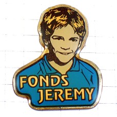 ピンバッジ・ジェレミー青いシャツのおとこの子