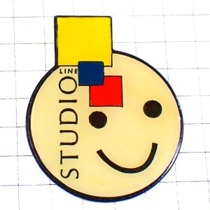 ピンバッジ・ニコチャンマーク美容ヘアケア用品ステュディオ