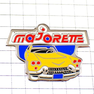 ピンバッジ・ミニカー黄色いスポーツカー走るオモチャの車 MAJORETTE MODEL