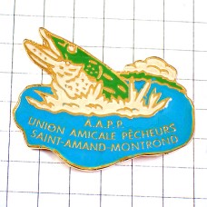 ピンバッジ・水面から飛び出す魚フィッシング釣り AAPP BROCHET FRANCE