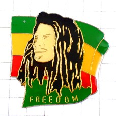 ピンバッジ・ボブマーレー歌手ジャマイカ自由レゲエ音楽 FREEDOM BOB-MARLEY RASTA FLAG