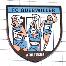 ピンバッジ・サッカーチーム優勝ランナー陸上選手 ATHLETISME GUEBWILLER ALSACE FRANCE ピンバッジ・サッカーチーム優勝ランナー陸上選手 ATHLETISME GUEBWILLER ALSACE FRANCE