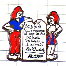ピンバッジ・フランス共和国の記念 RATP TRICOLORE PARIS FRANCE ピンバッジ・フランス共和国の記念 RATP TRICOLORE PARIS FRANCE