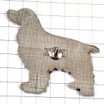 ピンバッジ・ふさふさ垂れ耳の大型犬