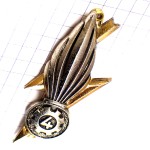 ブローチ・第４地域資源群フランス陸軍ミリタリー歯車や稲光