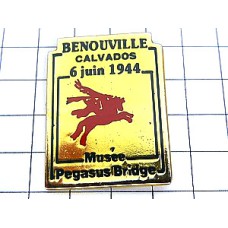 ピンバッジ・赤い馬に乗る人第二次大戦ノルマンディー上陸作戦 PEGASUS-BRIDGE