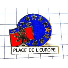 ピンバッジ・ライオンと百合の紋章ユーロ旗 PLACE-DE-L-EUROPE 