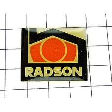 ピンバッジ・家の中の暖房 RADSON