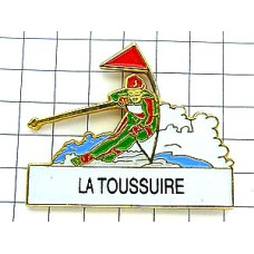 ピンバッジ・スキーヤー滑降 LA-TOUSSUIRE