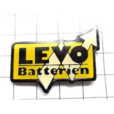 お買得ピンバッジ.LEVO